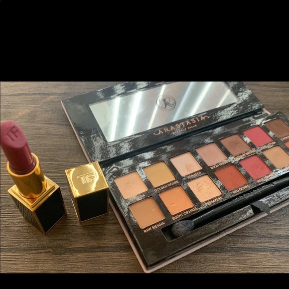 Tom Ford Other - Makeup bundle (Tom Ford Lipstick and anastasia)